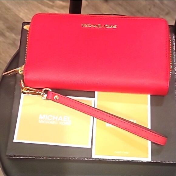 Michael Kors Jet Set Travel Large Smartphone Wristlet- Burnt Red - Picture 9 of 12